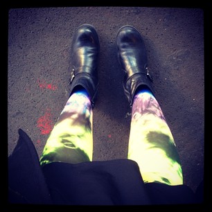  Kickin' it up a notch with @welovecolors today. I feel like a superhero. #colouredtights