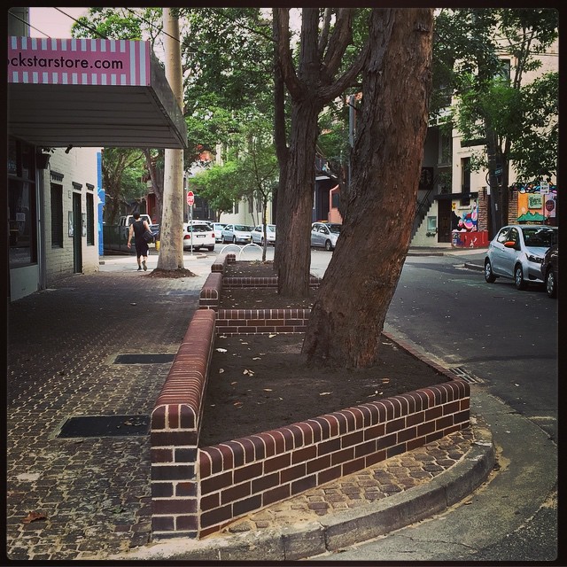 Lovely new raised brick garden beds on Shepherd St. in Chippo. Thanks @cityofsydney!