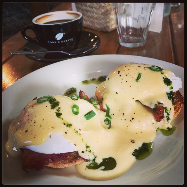 Brekkie recovery with the lovely folks at High Valley Wines & Cheese. @mudgeeregion