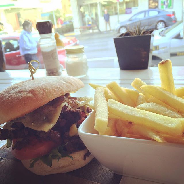 Bulgogi burger and people watching in Redfern...