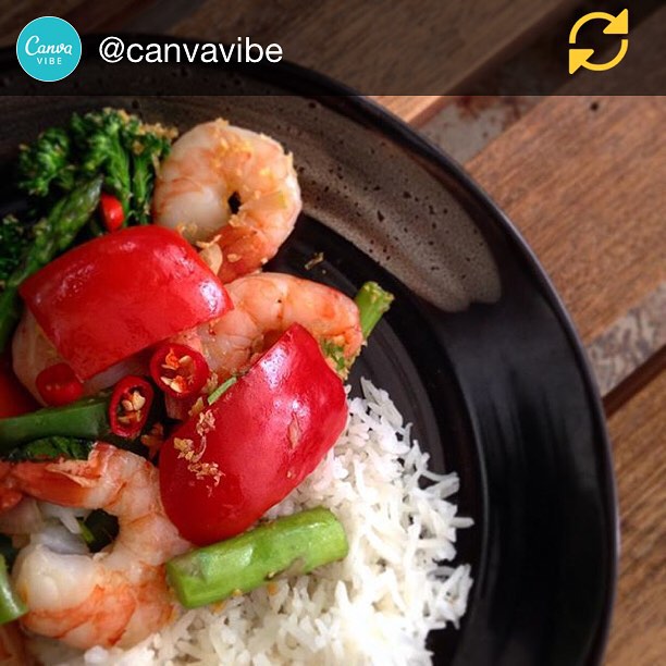 SO GOOD! RG @canvavibe: Delicious stir fried garlic & pepper prawns #heathy #freshfood #prawns #monday #flavour 