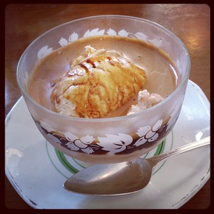 Peanut butter affogato. #chubby #hipster