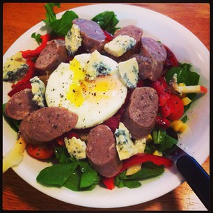 "Clean-Out-The-Fridge" Salad: rocket, apple, corn, capsicum, sausage, bleu cheese, raspberries, egg, etc. #paleo