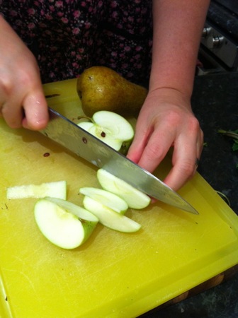 Slicing fruit