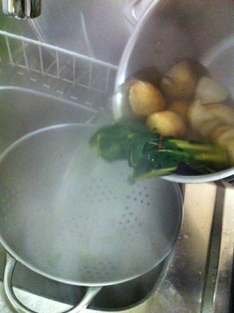 Draining potatoes