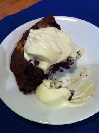 Brownie with cream
