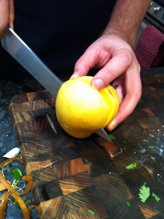 Slicing the mango