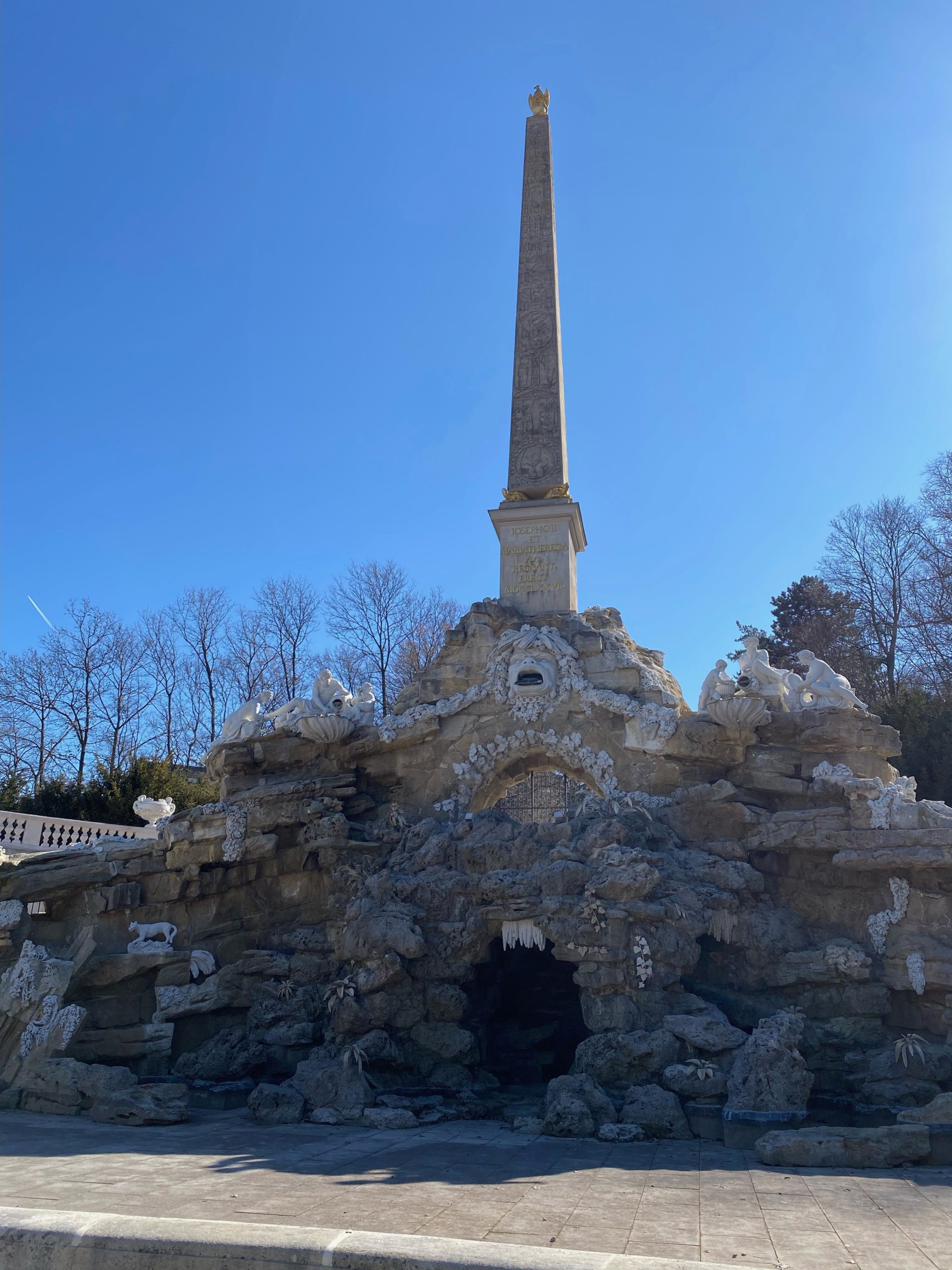 Obelisk Fountain