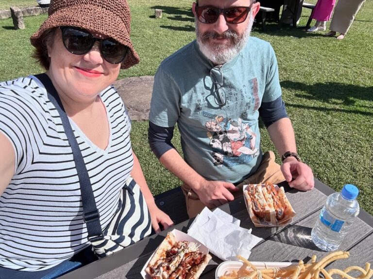 Did you know Sydney has a cherry blossom festival? We went out to the @auburnbotanicgardens today to see the blossoms, eat chicken katsu sandos from @kenchancurry.au, and watch @hellokitty sing karaoke. 🌸🎋🇯🇵🇦🇺 #cherryblossomfestival