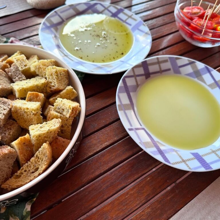 A food tour of Crete! We visited the Cretan Dragon olive grove and dragonfruit farm, where we learned about Cretan agriculture and tasted some produce. Then we went to @titakiswines, where Andrea led us on a tour of the vineyard and a tasting of wine and raki. We finished with a lovely lunch. Perfect day! 🍷🫒🥗☀️