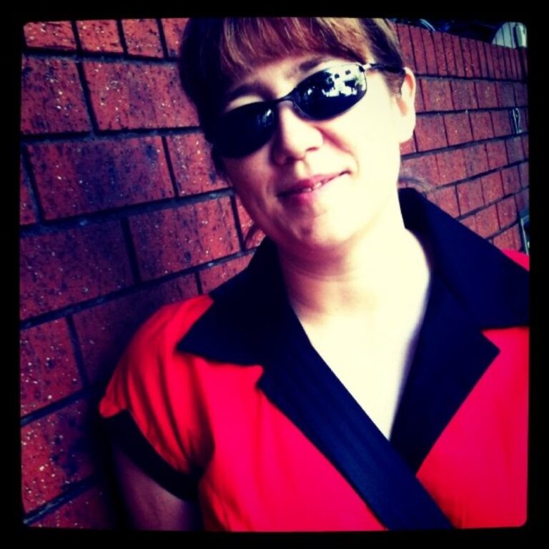 Obviously, I need some retro sunnies.