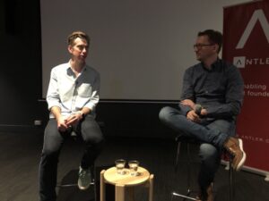 Hearing stories of the early days of Spotify from @ehn. @evanderkoogh is ably handling interviewing duties! #yownight https://t.co/eGpAGv2GWD