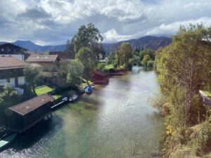 Blog post: Rivers and Lakes and a Staircase to Nowhere… https://t.co/L4J1avvzMk - Some photos from our outings on the weekend! https://t.co/Ezv0IpXX2e