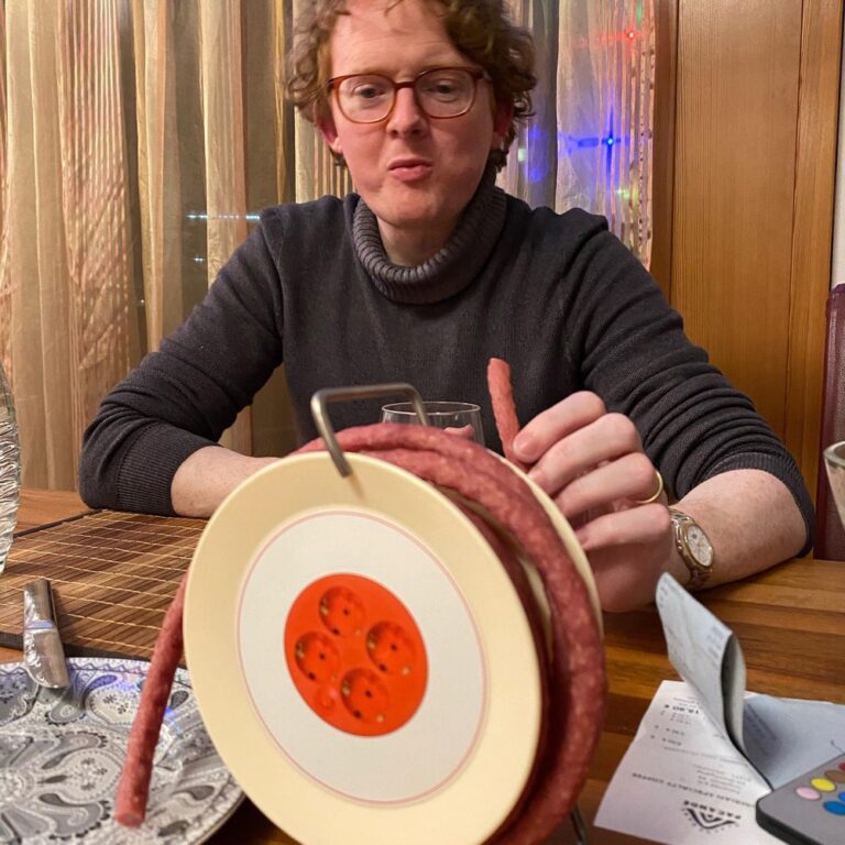 Scott samples the salami-kabel-trommel. Verdict: “It’s fine. It’s salami.” 😂