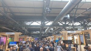 RT @eumel_8: Yesterday it was crowded, today it's definitly full #AWSSummit #AWSSummitBerlin https://t.co/icyTmIwsvX