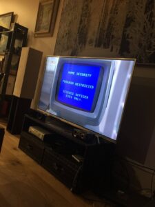 We’re watching Electric Dreams, and this dude in like 1982 just “networked” all his appliances and then got locked in his flat! @unixbigot https://t.co/oo02k3X321