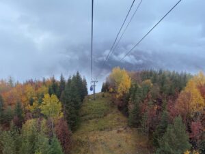 So that was a steep and foggy ride to the top of Mount Wank! 🏔☁️ @ Wankbahn