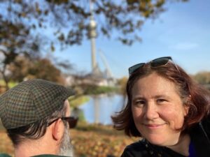We rode our bikes to Olympic Park for lunch. It’s very pretty today - cold but clear blue skies. Suddenly winter doesn‘t look quite so bleak. ☀️😏