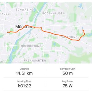 A 30km round trip ride for me today across the city to the Messestadt Riem. The Snook to the train and met me, and we had a picnic, walked around the lake, and climbed the Rodelhügel to see the Alps in the distance. Then I rode home and was greeted with a cold beer as reward! 🚴‍♀️☀️🍺❤️