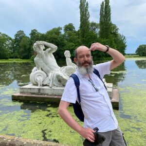 Fun at Schloß Schwetzingen. When I came here in 1994, I thought it was the most beautiful garden I’d ever seen. It’s still right up there… ❤️🌳🌹🌺🌼