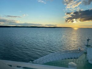 Wow, good morning to you Finland! 🌅🇫🇮⛴
