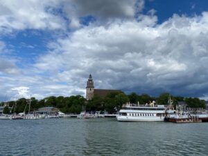 Spent our last afternoon in Naantali on a long hike to the church, lookout tower, beaches, and rocky overlooks. It’s funny how short summer is in Finland…