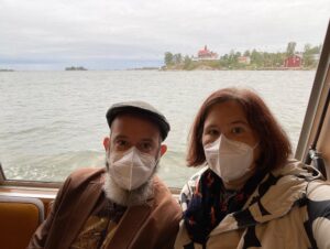 We took the ferry to Suomenlinna, the site of a historic Finnish sea fortress. It was a fascinating place - there’s an art exhibit on that I especially liked - but it rained steadily and we got SOAKED. On the upside - time to try out the hotel sauna! 😍