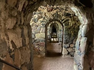 We took the ferry to Suomenlinna, the site of a historic Finnish sea fortress. It was a fascinating place - there’s an art exhibit on that I especially liked - but it rained steadily and we got SOAKED. On the upside - time to try out the hotel sauna! 😍