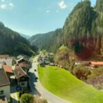 Off on a very special trip. Have just crossed the Tyrolean Alps en route to Italy. It’s a STUNNING day… ❤️🏔☀️
