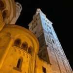 La dolce vita! We are exploring lovely Modena at night… 🇮🇹