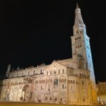 La dolce vita! We are exploring lovely Modena at night… 🇮🇹