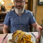 Final meal in Modena was at a trattoria recommended by our tour guide. I had local specialities tortellini in brodo (broth) and beef fillet with balsamic vinegar, while the Snook went with tagliatelle al ragu and roast goat! (He was in heaven.) 🐐