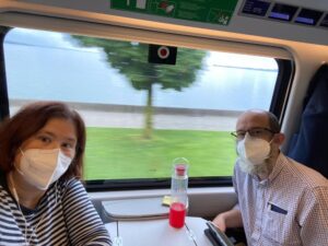 Heading home to Munich on a grey, drizzly day. Hey, there’s the Bodensee (aka Lake Constance)! 🚄🌧