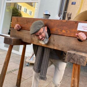 Final day in Füssen! We visited Schloss Hochschwangau and then the city museum. We saw the oldest “Dance of Death” mural in Germany! And then the Snook was being ornery (he did NOT want the hat) so I put him in the stocks. 😂❤️🏰🏔