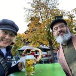 Riding through the Englischer Garten to check out the leaves… 🍻🥨🍁🍂 (2021 Biergarten count: 19!)
