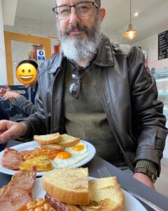 Greasy fry-up - just the thing after a big* night out! 🍳☕️ *Well, big for us anyway…