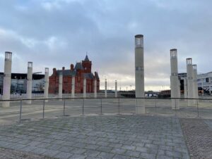 My own pilgrimage today was, of course, to Roald Dahl Plass in Cardiff. (He was born there!) We also walked out to the Barrage where we found Crocky-Wock, the Enormous Crocodile. 🐊