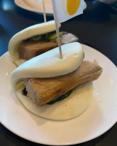 We had lunch at Momofuku Las Vegas today! Pork buns, noodles, and ramen. 😍