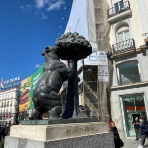 After the palace, a walking tour through the centre of Madrid. We finished at the Prado Museum where we marvelled at Bosch, El Greco, Goya, Velázquez and more… 😍🖼🧑‍🎨 #sotired