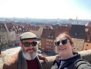 What a wunderschöne day for sightseeing in Nürnberg! Thank you @frank.prechtel for showing us your city. ❤️🏰 #beardtwins