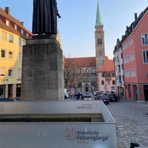 Hello Nürnberg! We toured the historic rock cellars below the city that were used for brewing, pickling, and air raid shelters in WW2. Then we had a fabulous dinner at @hausbrauerei.altstadthof, complete with local beer and whisky. ❤️🍻⛏🥃 @historische.felsengaenge