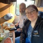 Breakfast is served on the NJ420! That means it’s time for my favorite part of the journey - sharing food photos with @_diningcar. 😂🚅