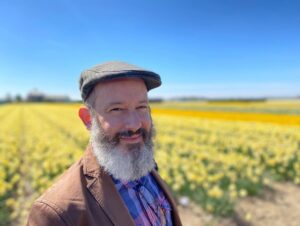 Thank you @tulip_bicycle_tour for an unforgettable Easter touring beautiful Lisse and the surrounding flower fields! The intensity of the colour and the fragrance is like nothing I’ve ever experienced. Feeling very fortunate to be here… 🌷💐🚴‍♀️😍 #tulipbicycletour