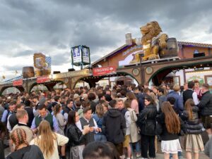 Frühlingsfest has begun! And they have a BEER CAROUSEL. We had half-meter sausages for dinner. There were a LOT of beardy dudes in Lederhosen. #springinmunich 🍻🎠