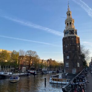 The theme of the weekend has been “tulips and beer.” Tonight we had a bit of a pub crawl that involved drinking under a windmill… 🍻