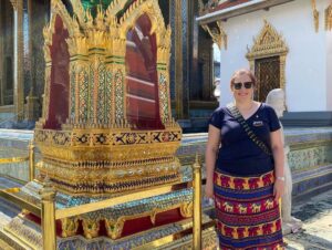 A fun morning exploring Bangkok with the Aussies and Kiwis! We visited temples, saw the royal palace, and went on a boat tour down the river. 🇹🇭 #AWSCommunityAPAC