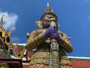 A fun morning exploring Bangkok with the Aussies and Kiwis! We visited temples, saw the royal palace, and went on a boat tour down the river. 🇹🇭 #AWSCommunityAPAC