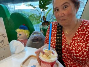 Final night in Bangkok involved a misdirected taxi, a wild tuktuk ride, and a visit to the Moomin Cafe!! ❤️