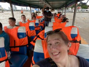 A fun morning exploring Bangkok with the Aussies and Kiwis! We visited temples, saw the royal palace, and went on a boat tour down the river. 🇹🇭 #AWSCommunityAPAC