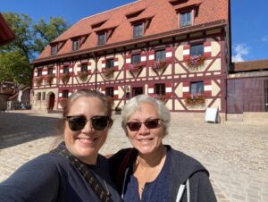 It was a beautiful day in Nuremberg today! We visited the castle and the market and the museum, and we caught up for dinner with @frank.prechtel. ❤️☀️🏰